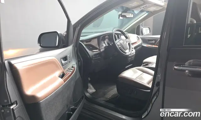 Toyota Sienna 2016 3.5 автомат (гидро), миниатюра 10 Toyota Sienna 2016 3.5 автомат (гидро), миниатюра 10