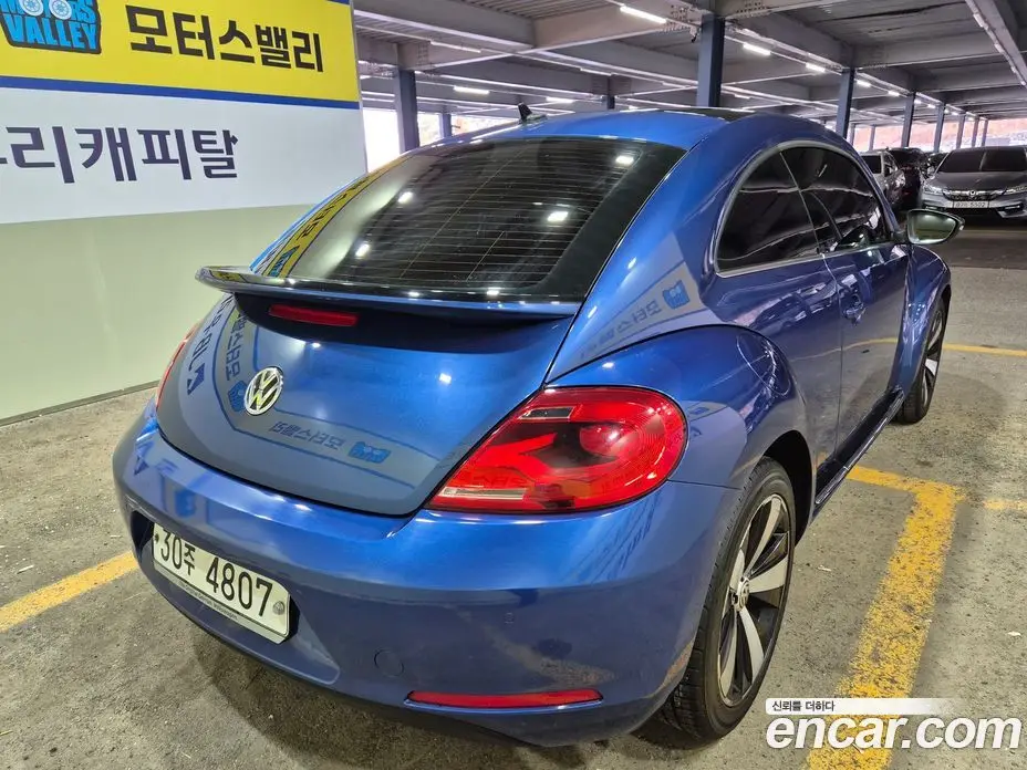 Volkswagen Beatle 2012 2.0 автомат (гидро), фото 5 Volkswagen Beatle 2012 2.0 автомат (гидро), фото 5