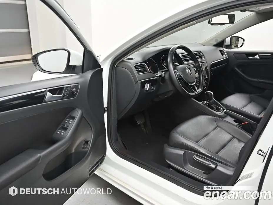 Volkswagen Jetta 2015 2.0 автомат (гидро), фото 11 Volkswagen Jetta 2015 2.0 автомат (гидро), фото 11