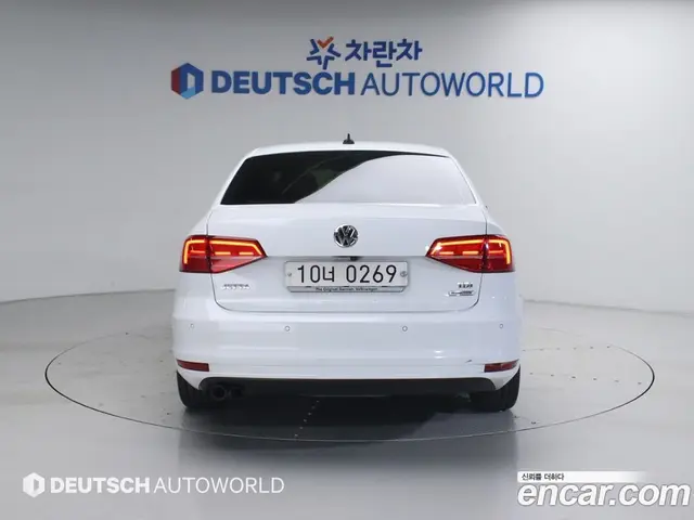 Volkswagen Jetta 2015 2.0 автомат (гидро), миниатюра 4 Volkswagen Jetta 2015 2.0 автомат (гидро), миниатюра 4