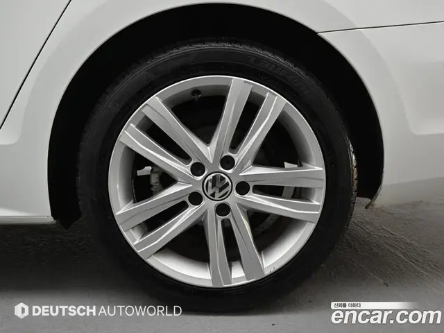 Volkswagen Jetta 2015 2.0 автомат (гидро), миниатюра 5 Volkswagen Jetta 2015 2.0 автомат (гидро), миниатюра 5