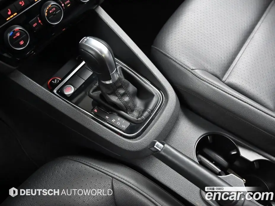 Volkswagen Jetta 2015 2.0 автомат (гидро), фото 9 Volkswagen Jetta 2015 2.0 автомат (гидро), фото 9