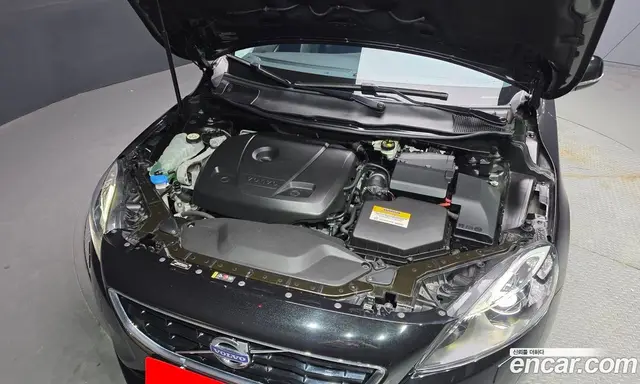 Volvo V40 2016 2.0 автомат (гидро), миниатюра 5