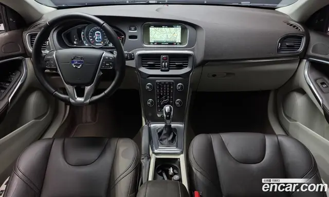 Volvo V40 2016 2.0 автомат (гидро), миниатюра 9