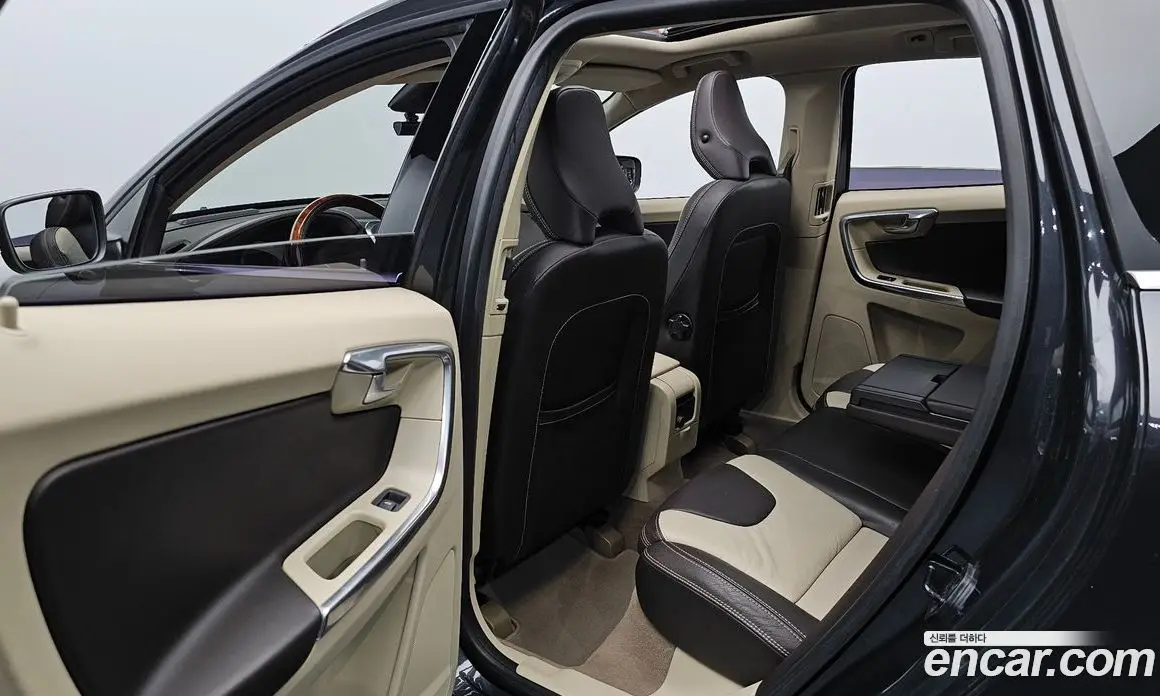 Volvo XC60 2012 2.4 автомат (гидро), фото 17 Volvo XC60 2012 2.4 автомат (гидро), фото 17
