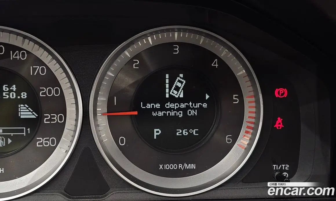 Volvo XC60 2012 2.4 автомат (гидро), фото 23 Volvo XC60 2012 2.4 автомат (гидро), фото 23