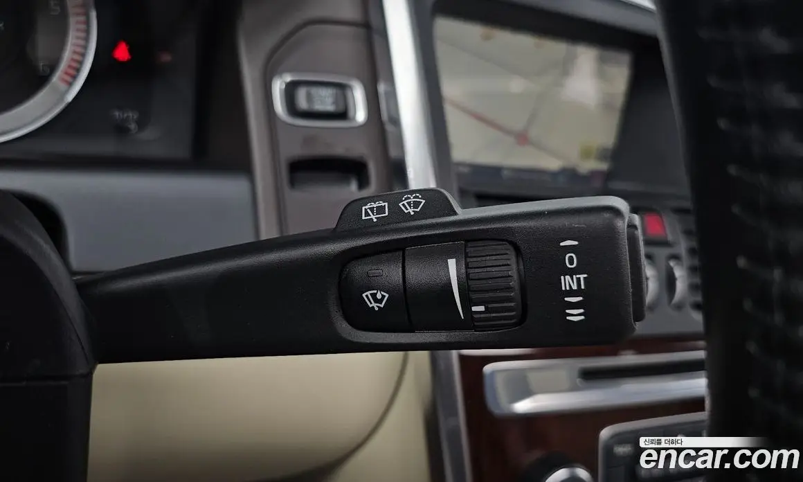 Volvo XC60 2012 2.4 автомат (гидро), фото 25 Volvo XC60 2012 2.4 автомат (гидро), фото 25