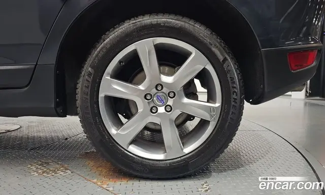 Volvo XC60 2012 2.4 автомат (гидро), миниатюра 6 Volvo XC60 2012 2.4 автомат (гидро), миниатюра 6