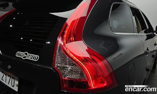 Volvo XC60 2012 2.4 автомат (гидро), миниатюра 8 Volvo XC60 2012 2.4 автомат (гидро), миниатюра 8