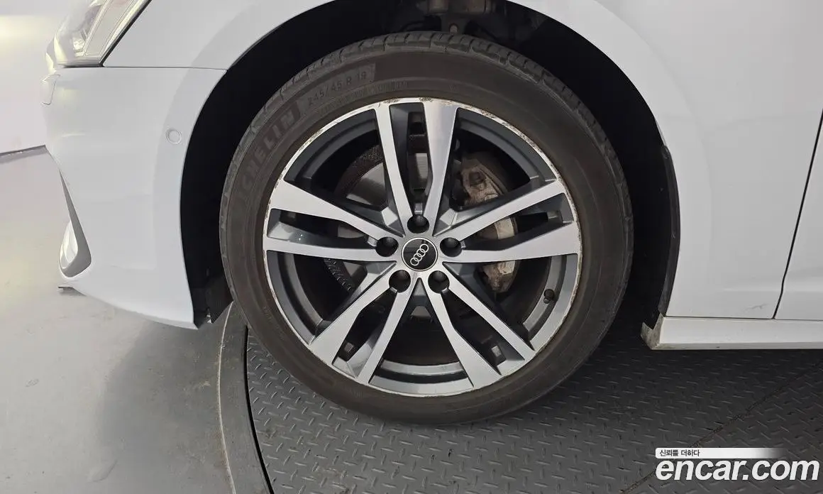 Audi A6 2022 2.0 автомат (гидро), фото 5 Audi A6 2022 2.0 автомат (гидро), фото 5