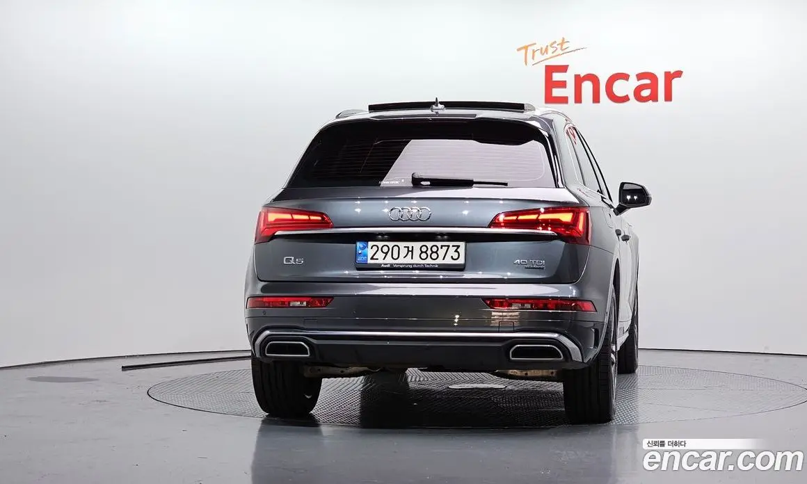Audi Q5 2021 2.0 автомат (гидро), фото 4