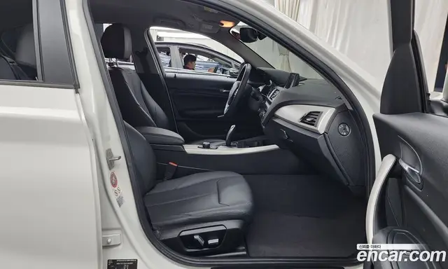 BMW 1 серия 2016 2.0 автомат (гидро), миниатюра 11