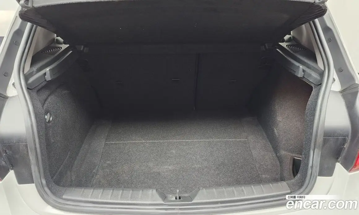 BMW 1 серия 2016 2.0 автомат (гидро), фото 20