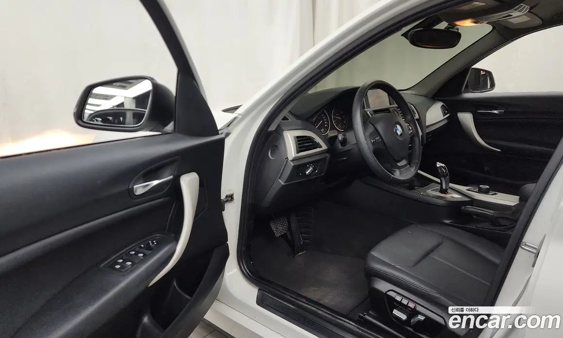 BMW 1 серия 2016 2.0 автомат (гидро), фото 10