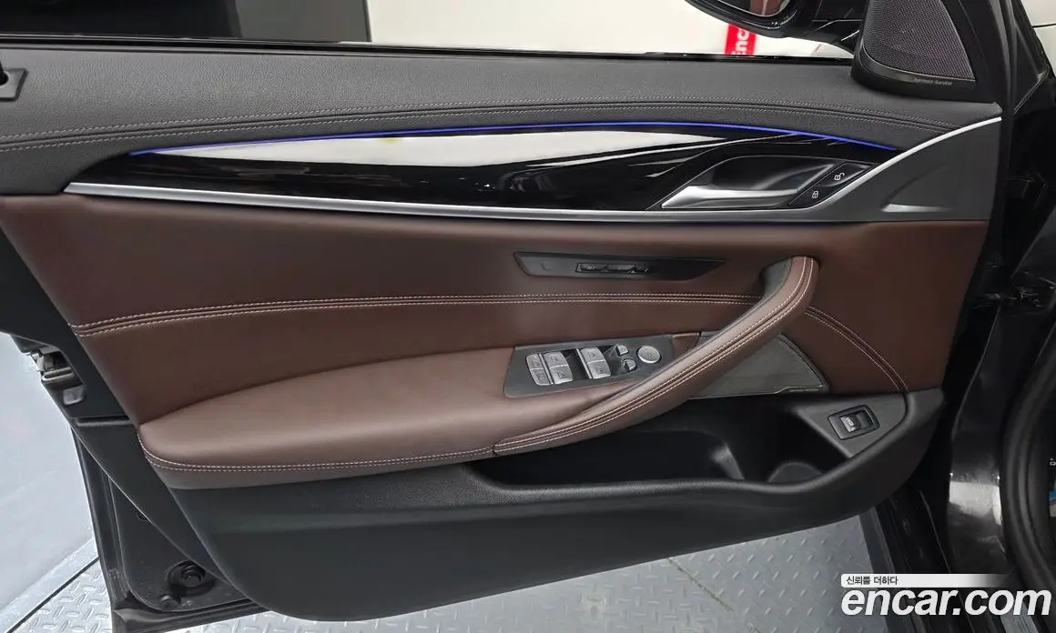 BMW 5 серия 2023 2.0 автомат (гидро), фото 14