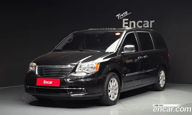 Chrysler Grand Voyager 2016 3.6 автомат (гидро), миниатюра 1 Chrysler Grand Voyager 2016 3.6 автомат (гидро), миниатюра 1