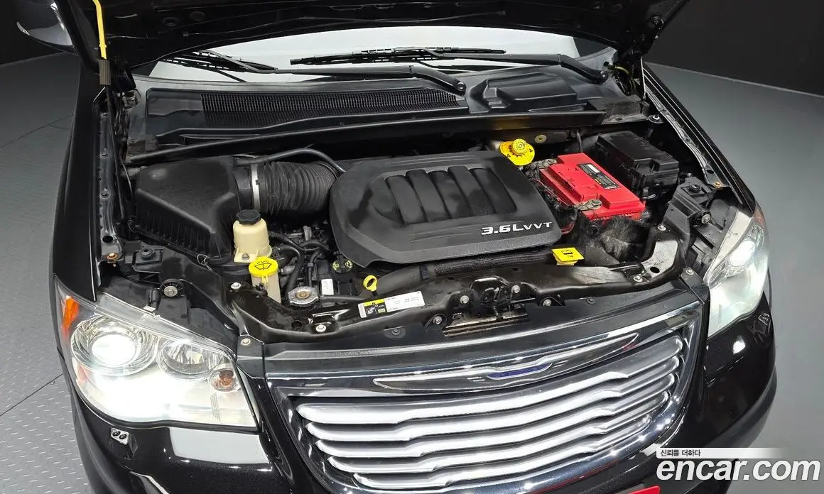 Chrysler Grand Voyager 2016 3.6 автомат (гидро), фото 6 Chrysler Grand Voyager 2016 3.6 автомат (гидро), фото 6