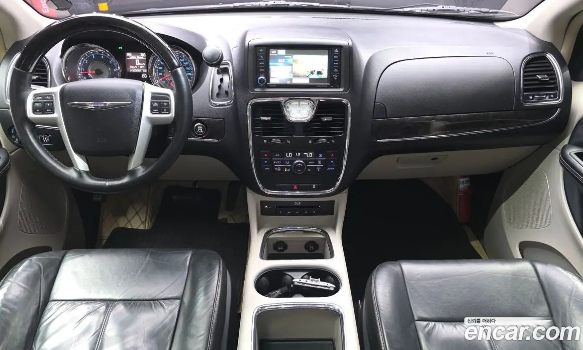 Chrysler Grand Voyager 2016 3.6 автомат (гидро), фото 7 Chrysler Grand Voyager 2016 3.6 автомат (гидро), фото 7