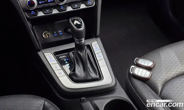 Hyundai Avante 2020 1.6 автомат (гидро), миниатюра 12