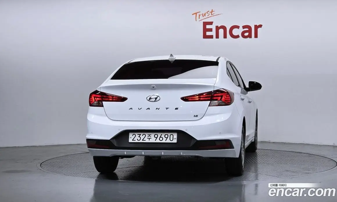 Hyundai Avante 2020 1.6 автомат (гидро), фото 4