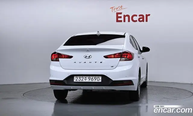 Hyundai Avante 2020 1.6 автомат (гидро), миниатюра 4