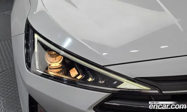 Hyundai Avante 2020 1.6 автомат (гидро), миниатюра 8