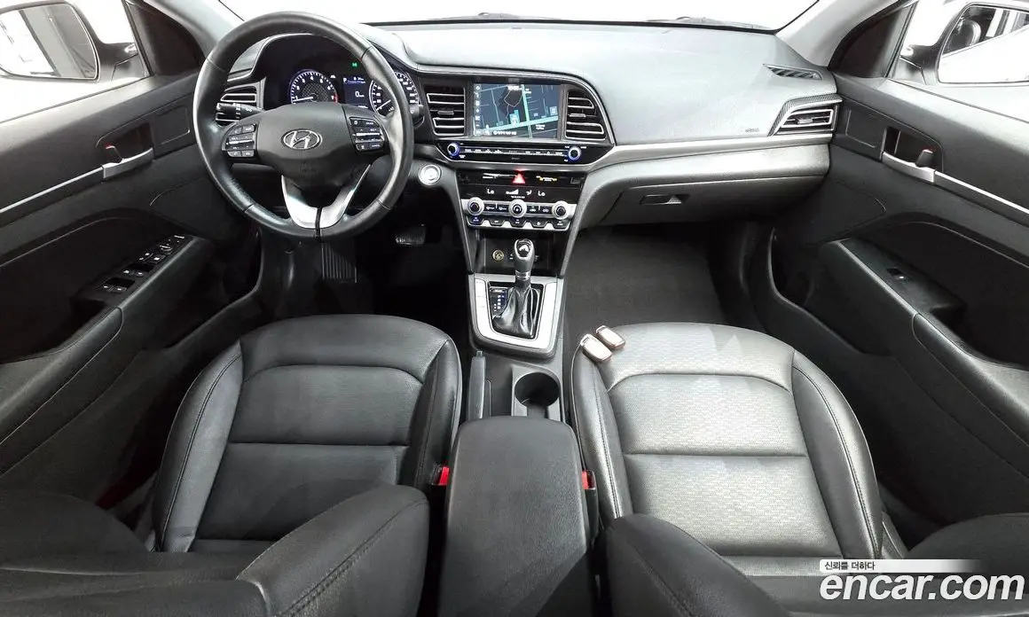 Hyundai Avante 2020 1.6 автомат (гидро), фото 10