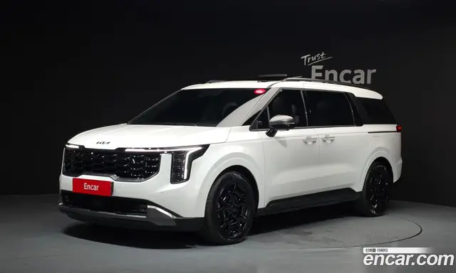 Kia Carnival, 2025, 8 412 км