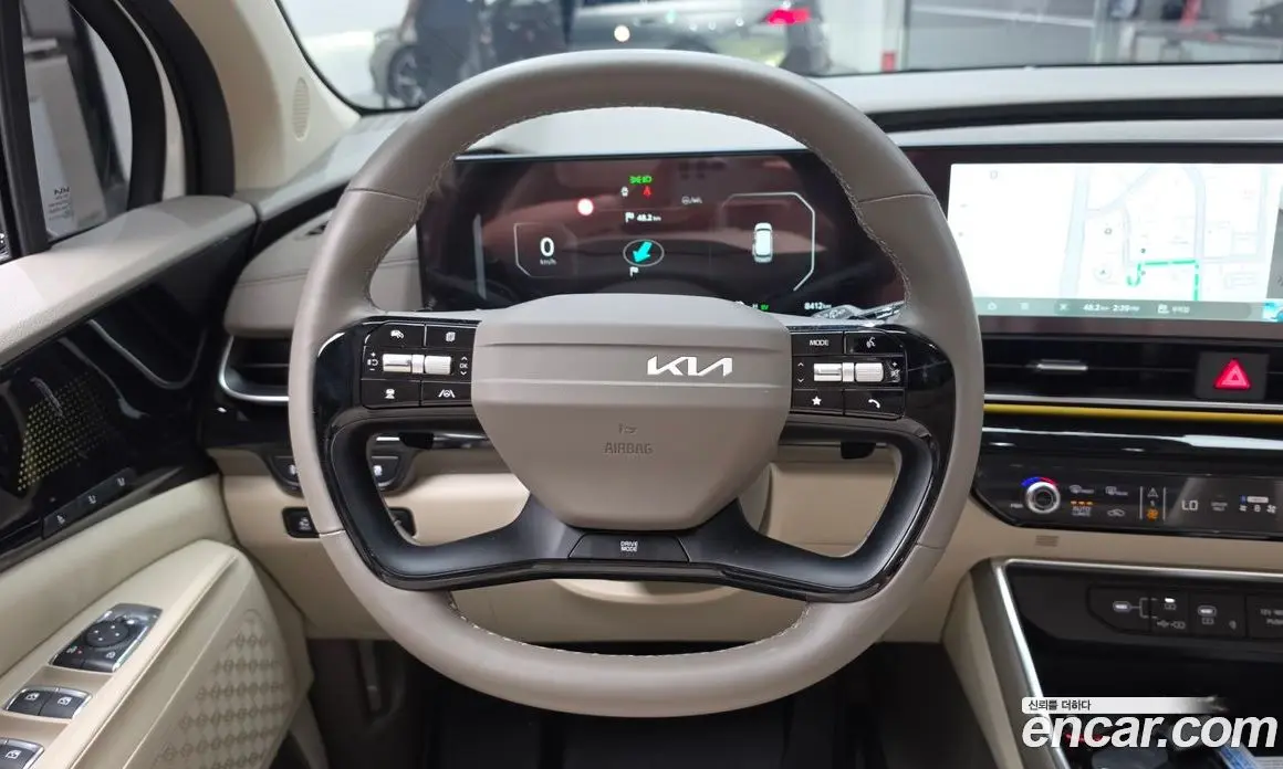 Kia Carnival 2025 1.6 автомат (гидро), фото 19
