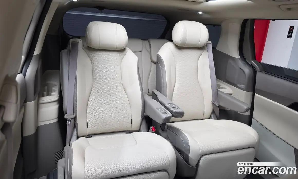 Kia Carnival 2025 1.6 автомат (гидро), фото 23