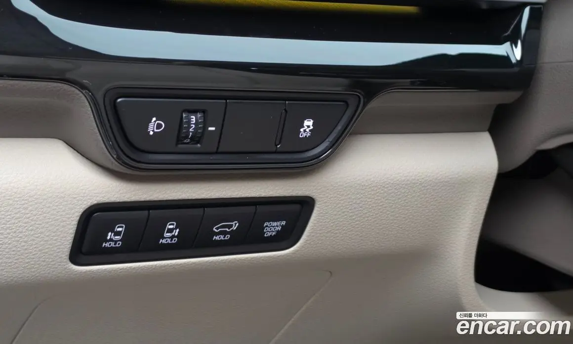 Kia Carnival 2025 1.6 автомат (гидро), фото 26