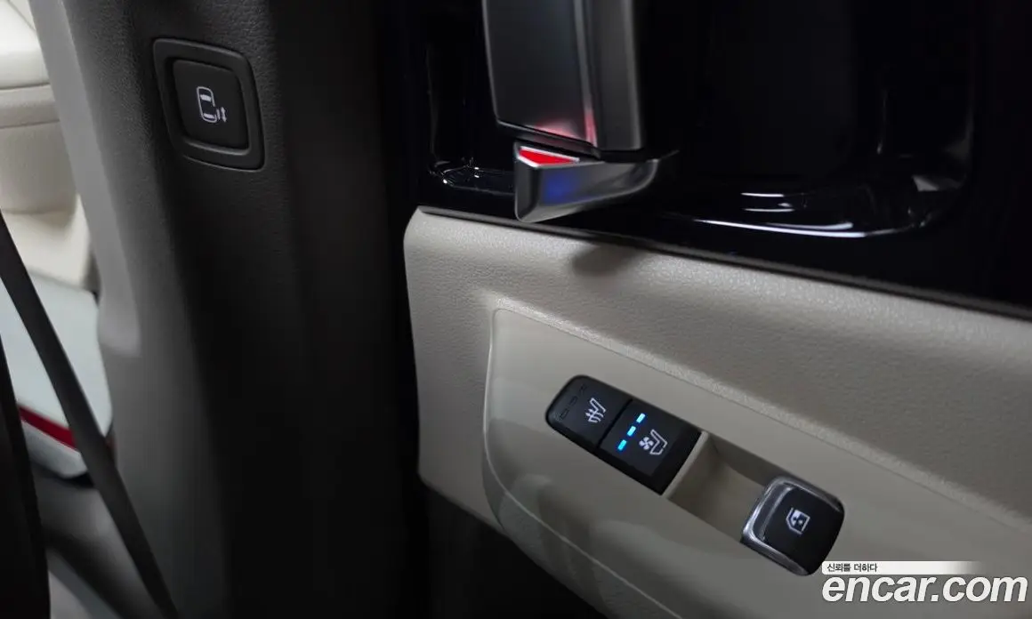 Kia Carnival 2025 1.6 автомат (гидро), фото 28