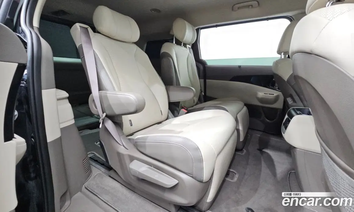 Kia Carnival 2025 2.2 автомат (гидро), фото 16 Kia Carnival 2025 2.2 автомат (гидро), фото 16