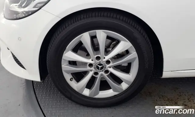 Mercedes-Benz C-Class 2019 1.9 автомат (гидро), миниатюра 5