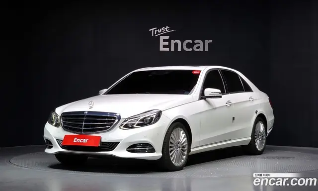 Mercedes-Benz E-Class, 2015, 83 419 км