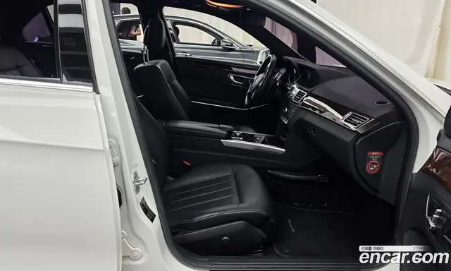 Mercedes-Benz E-Class 2015 3.5 автомат (гидро), миниатюра 11 Mercedes-Benz E-Class 2015 3.5 автомат (гидро), миниатюра 11