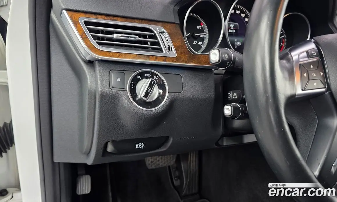 Mercedes-Benz E-Class 2015 3.5 автомат (гидро), фото 16 Mercedes-Benz E-Class 2015 3.5 автомат (гидро), фото 16