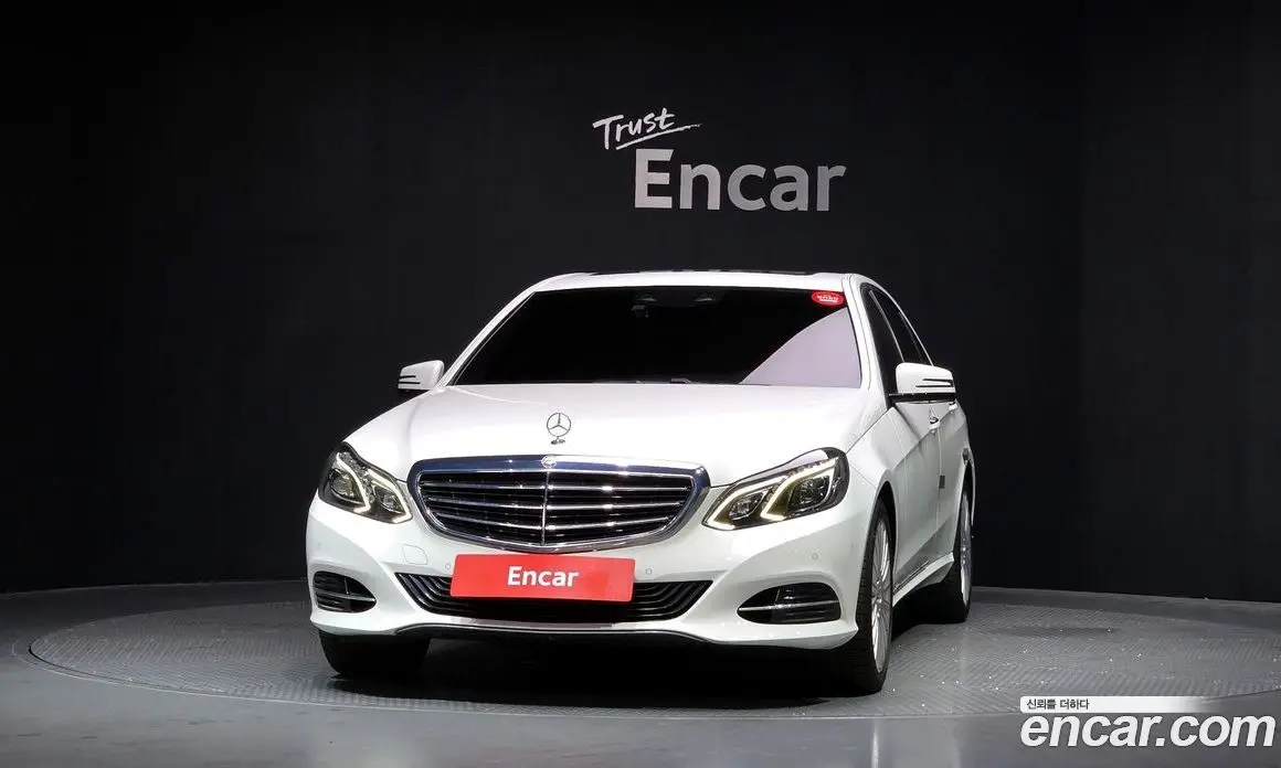 Mercedes-Benz E-Class 2015 3.5 автомат (гидро), фото 3 Mercedes-Benz E-Class 2015 3.5 автомат (гидро), фото 3
