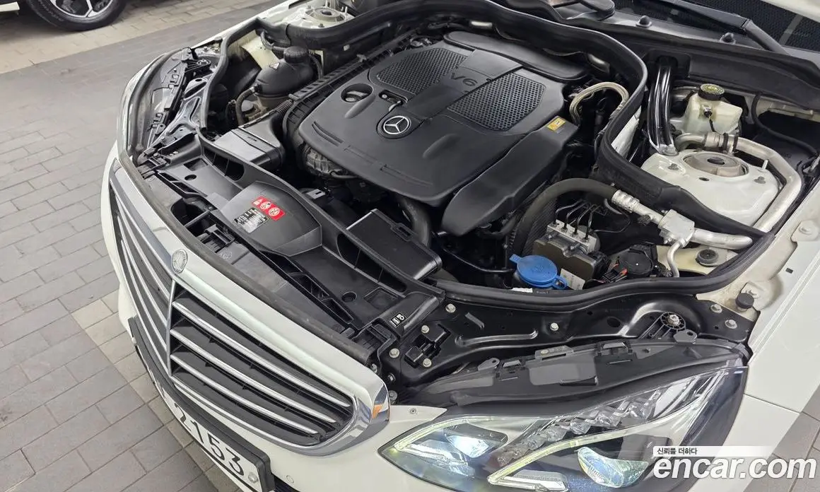Mercedes-Benz E-Class 2015 3.5 автомат (гидро), фото 6 Mercedes-Benz E-Class 2015 3.5 автомат (гидро), фото 6