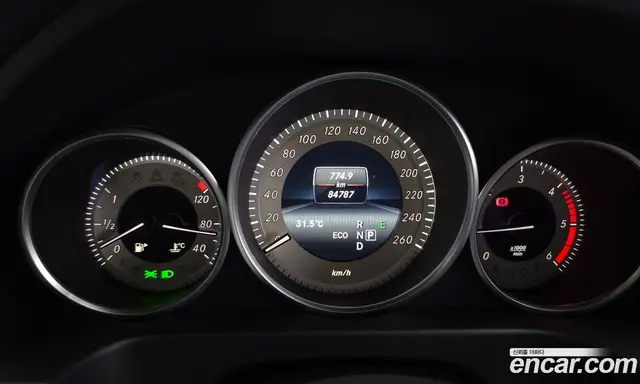 Mercedes-Benz E-Class 2016 2.1 автомат (гидро), миниатюра 8 Mercedes-Benz E-Class 2016 2.1 автомат (гидро), миниатюра 8