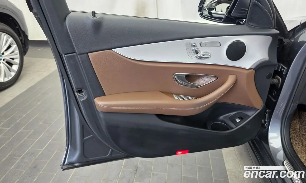 Mercedes-Benz E-Class 2021 2.0 автомат (гидро), фото 14