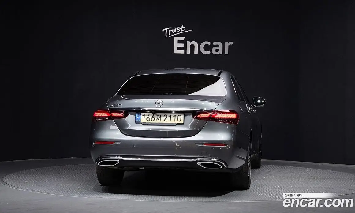 Mercedes-Benz E-Class 2021 2.0 автомат (гидро), фото 4