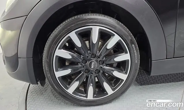 Mini Cooper 2019 2.0 автомат (гидро), миниатюра 5 Mini Cooper 2019 2.0 автомат (гидро), миниатюра 5