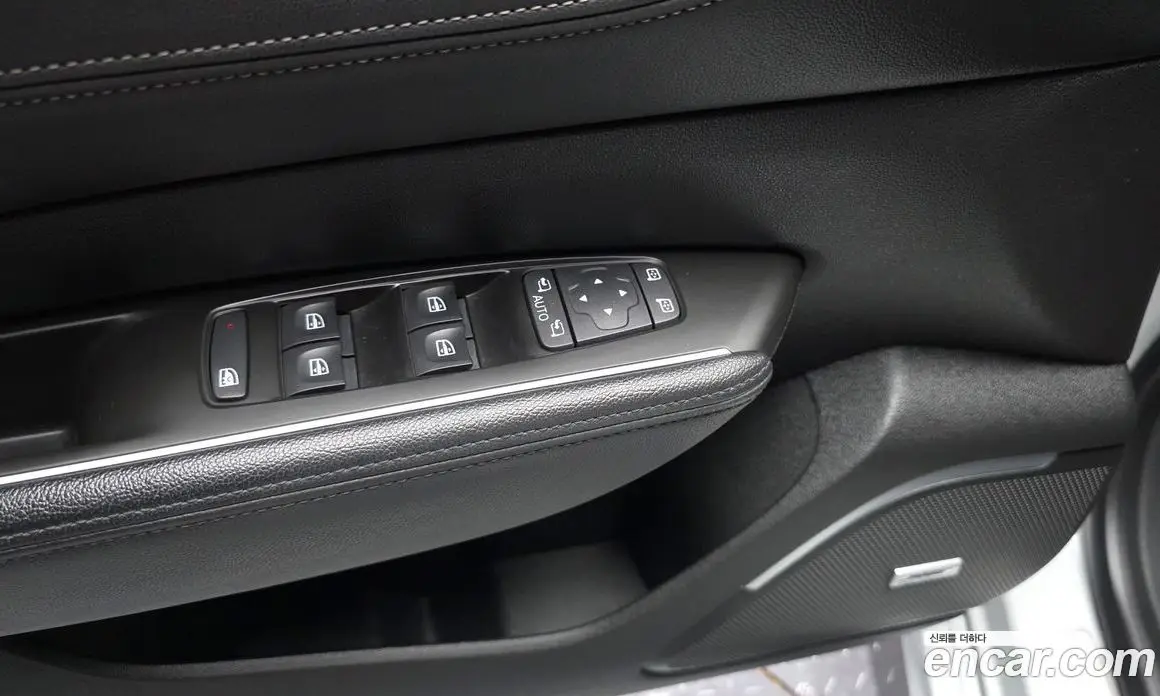 Renault (Samsung) SM6 2017 1.6 автомат (гидро), фото 32 Renault (Samsung) SM6 2017 1.6 автомат (гидро), фото 32