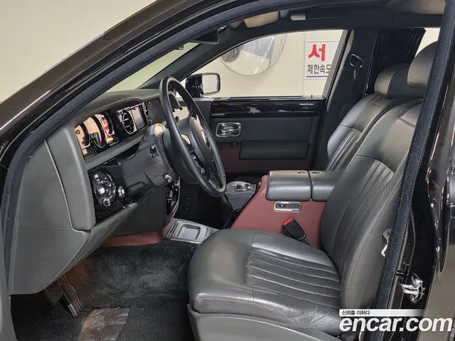 Rolls-Royce Phantom 2008 6.7 автомат (гидро), миниатюра 9 Rolls-Royce Phantom 2008 6.7 автомат (гидро), миниатюра 9