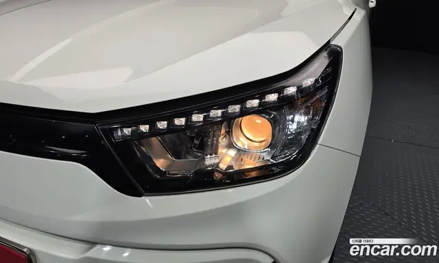 SsangYong TIBOLI 2015 1.6 автомат (гидро), миниатюра 8