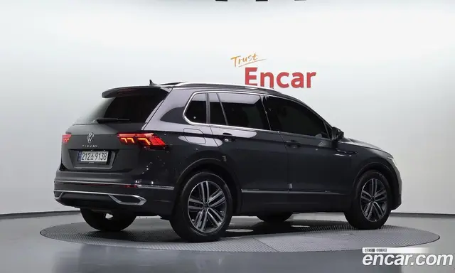 Volkswagen Tiguan 2022 2.0 автомат (гидро), миниатюра 2