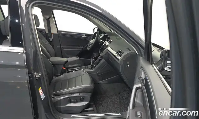 Volkswagen Tiguan 2022 2.0 автомат (гидро), миниатюра 11