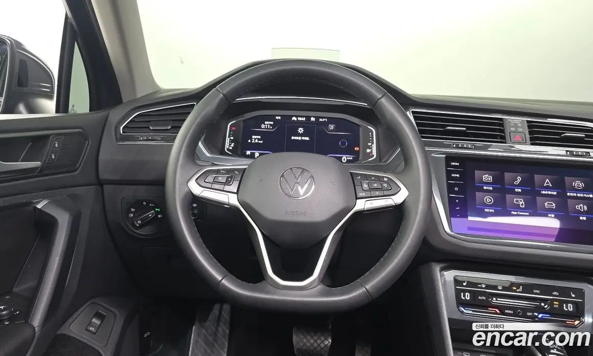 Volkswagen Tiguan 2022 2.0 автомат (гидро), фото 13