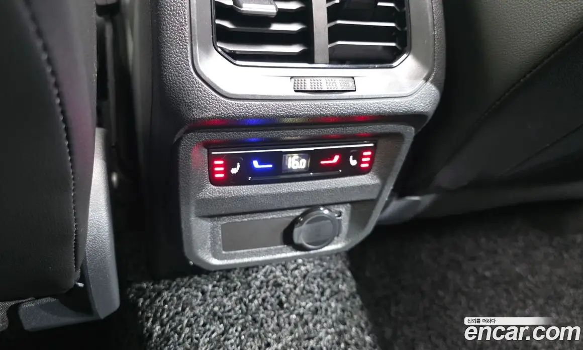 Volkswagen Tiguan 2022 2.0 автомат (гидро), фото 18